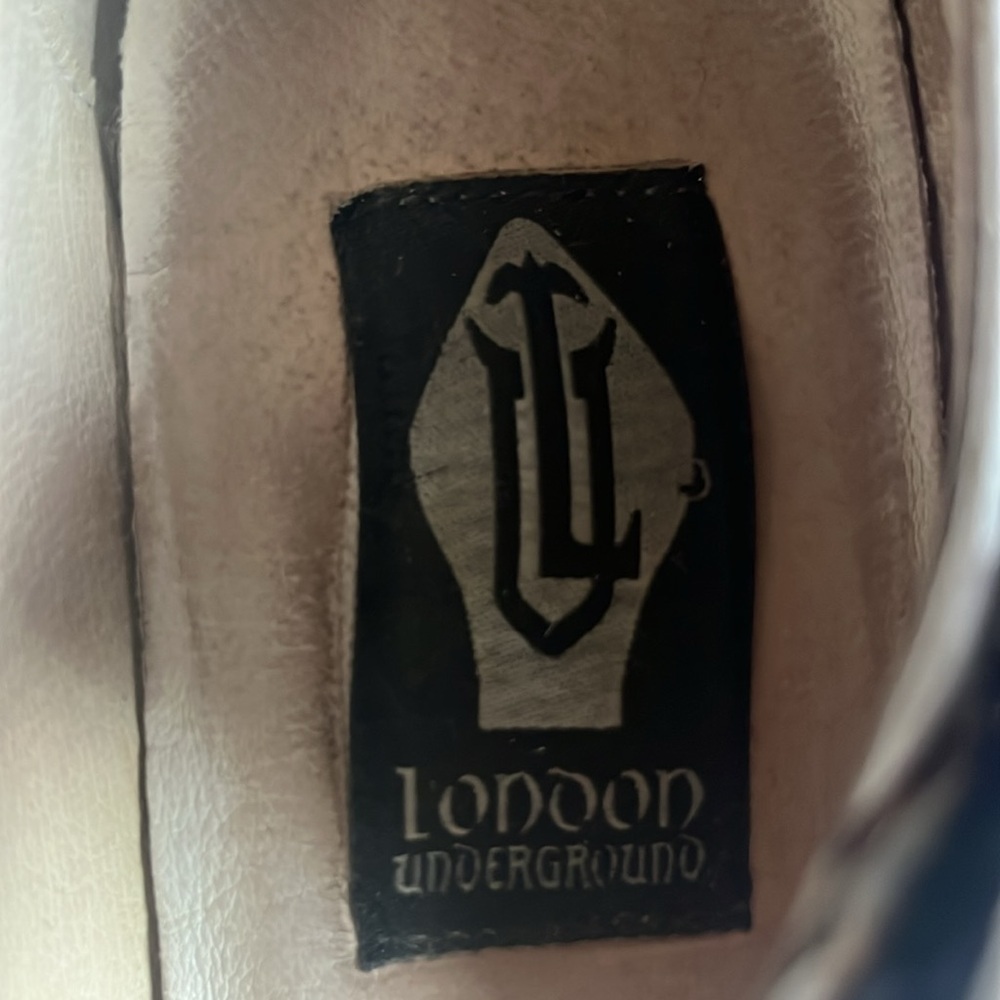 London Underground Vintage 90’s Mary Jane White - Picture 8 of 11